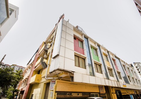 OYO 75993 Hotel Shanti Nivas