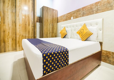 Hotel O 807756 Yash Hotel