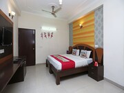 OYO 9068 Hotel Green View, Delhi OYO 9068 Hotel Green View, Delhi