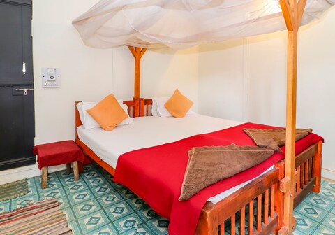 Om Shanti Patnem | Beach Cottages & Rooms