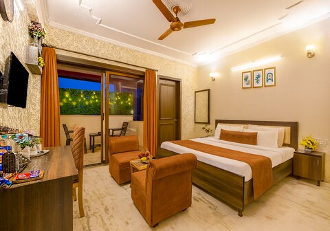 The Sunrise View by Aura