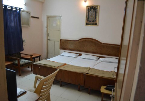 i-ROOMZ Hotel Tanmai Residency