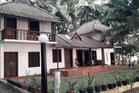 Kanbay Beach Resort
