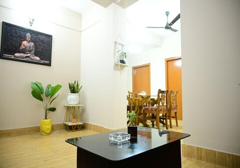 Karnish Homestay | Six Mile