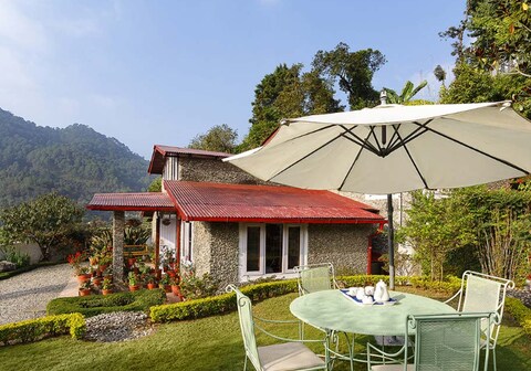 V are Family | Lenny's Den 3 BHK Villa