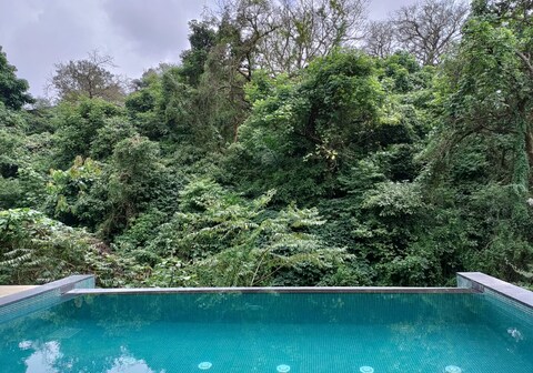 Leisurely Ista Dhara| Pool Villa