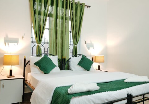 Four Seasons Bungalow near Cansaulim beach