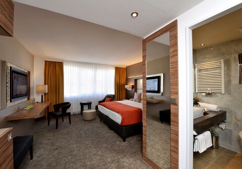 Best Western Plus Delta Park Hotel