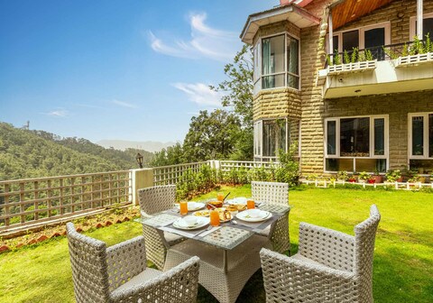 StayVista at Shimla Manor