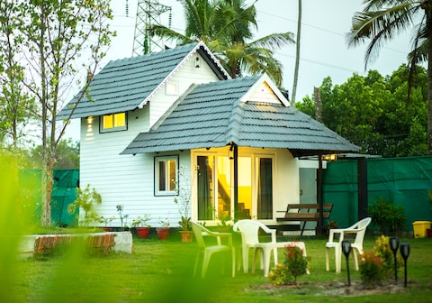 JC Den Villa by VOYE HOMES