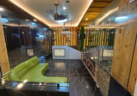 Hotel JP Regency (Free Parking)