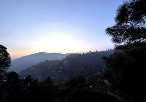 Oak Tree Villa Miles Kasauli