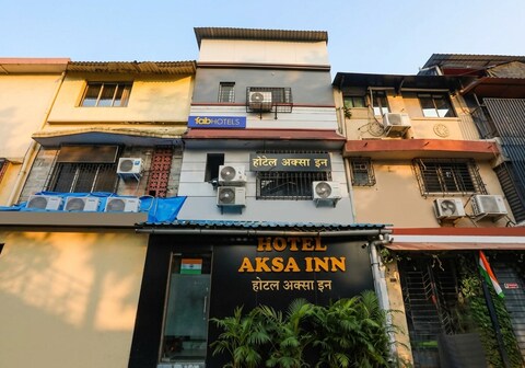 Via Aksa Inn