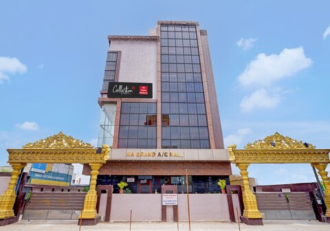 Super Collection O Eswar Grand Residency