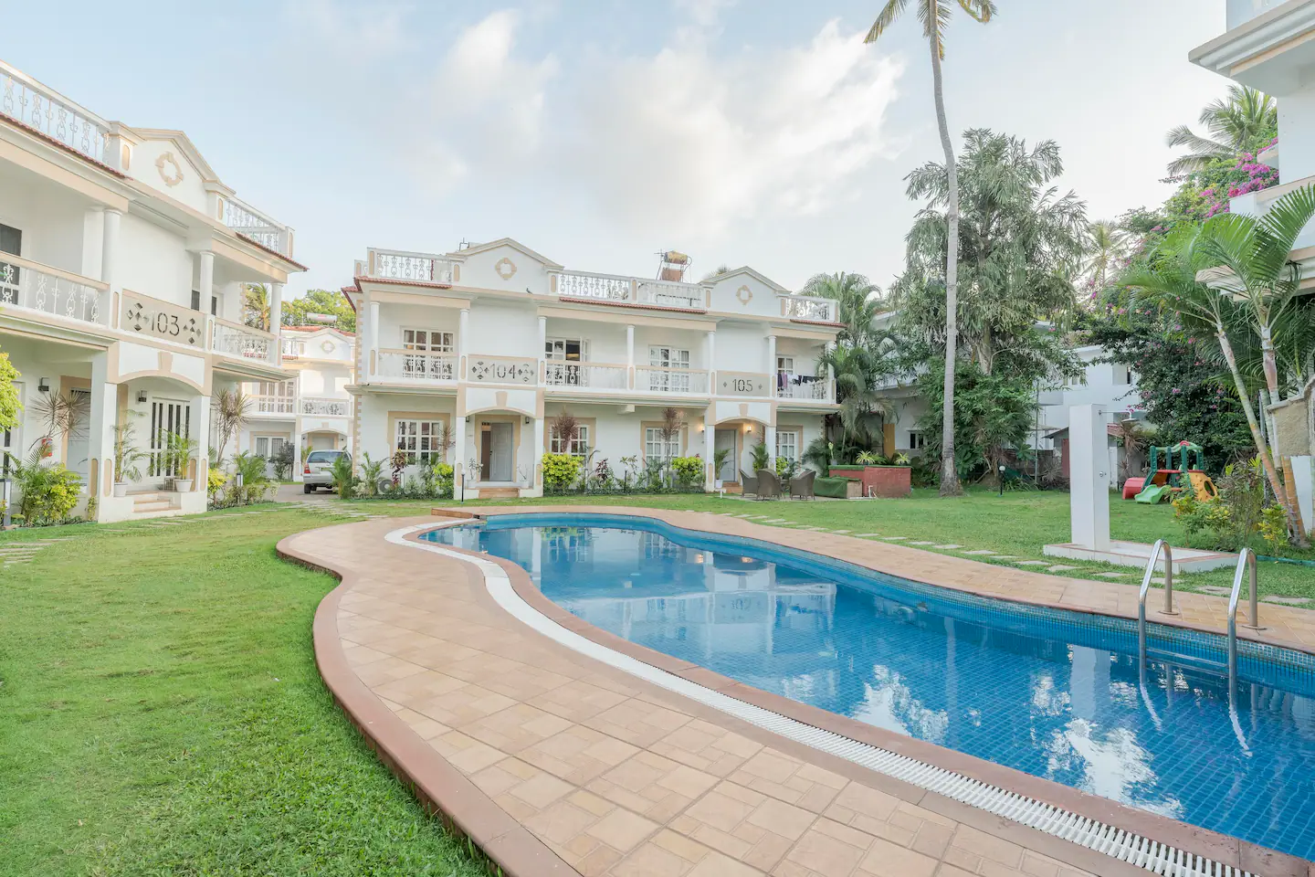 Staymaster Serafina - 2BR All amenities Pool Goa