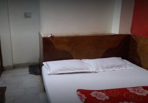 Mahesh guest house