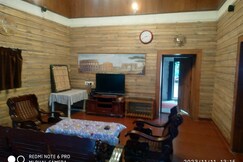 Out House Sunny side  A vintage banglow, Kodaikanal Out House Sunny side  A vintage banglow, Kodaikanal