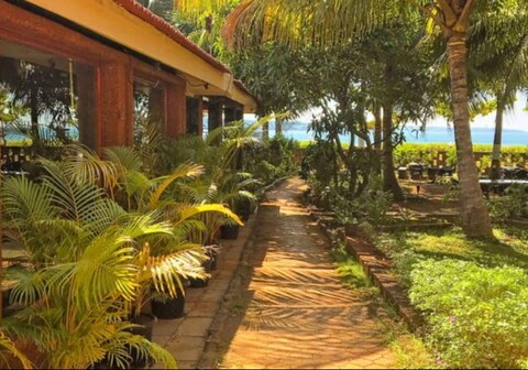 Samindar Beach House