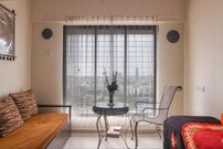 Private Room Near Highway, Mumbai Private Room Near Highway, Mumbai