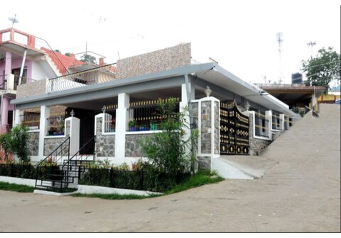 Twin Suite GuestHouse@Kodaikanal