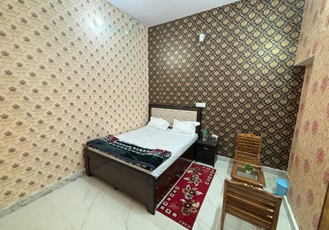 Kashi Residency & cafe