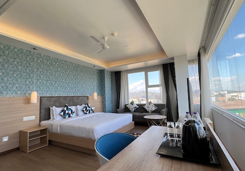 AURORA BOUTIQUE HOTEL