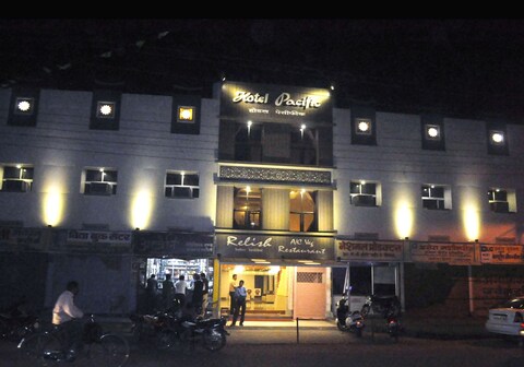 Hotel Pacific