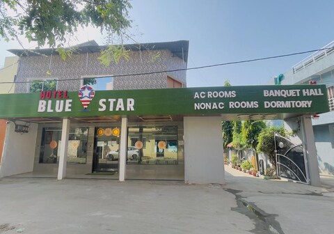 Hotel Blue Star