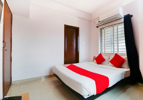 Super Hotel O Pallavi Nilayam