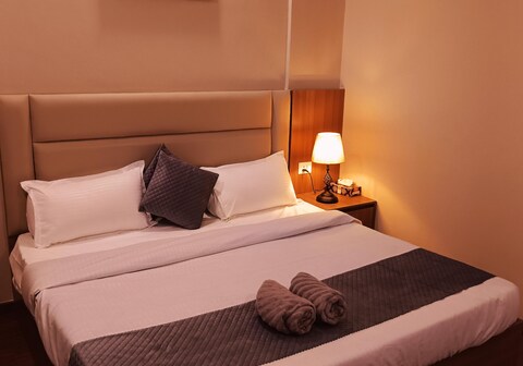 StayLuxe @ Omaxe India Trade Center