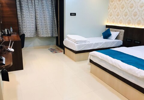 Hotel Shri Shankar Inn