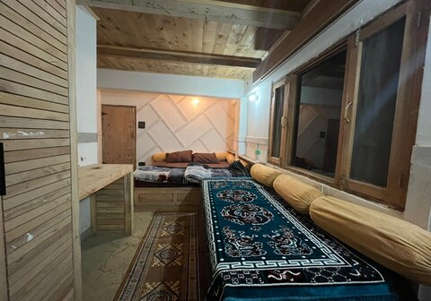 Mysa, A-frame cottage