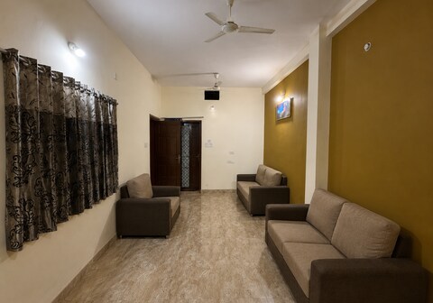 Rich Home