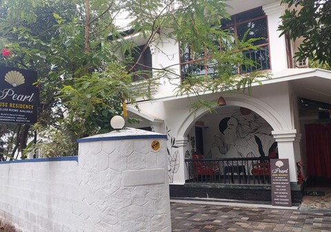 Pearl House Residency