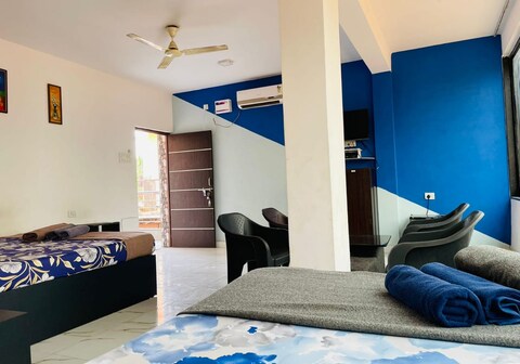 cardozo holiday inn by JS