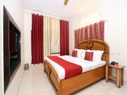 OYO 10539 Hotel Holiday Classic, Chandigarh OYO 10539 Hotel Holiday Classic, Chandigarh