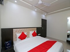 OYO 22979 Saffron Hotel, Mathura OYO 22979 Saffron Hotel, Mathura