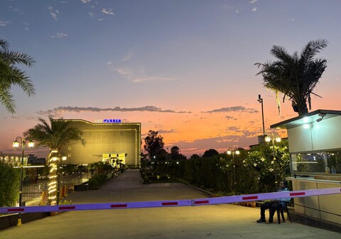 One Farrer Hotel and Resorts Meerut