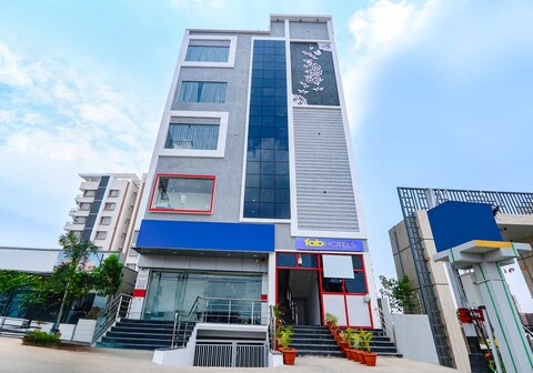 FabHotel VKs - Nr UMCC Shahpur, Jeedimetla