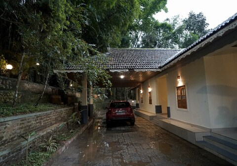 3BHK Villa Near WIMS Meppadi Linora Serenity