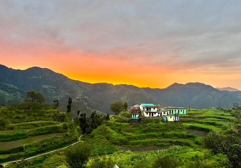 Himalayan Hill Top Resort