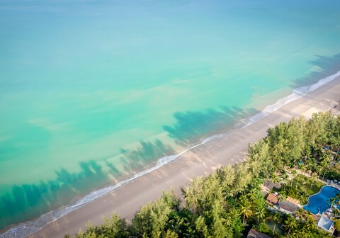 Outrigger Khao Lak Beach Resort