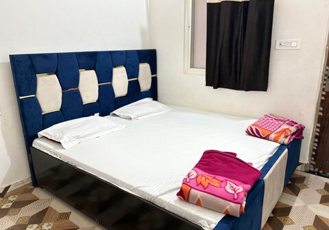 Mishri lal ju ashram