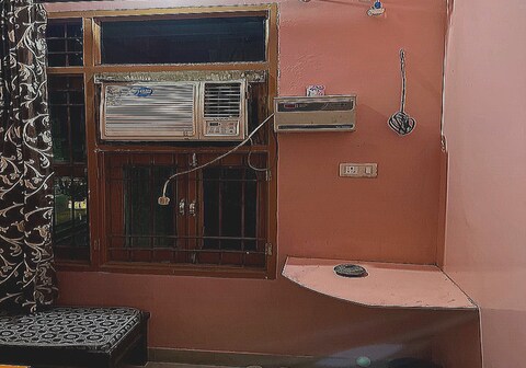 Hotel O Royal Guest House