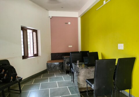 Shrinath Hotel And Restaurant