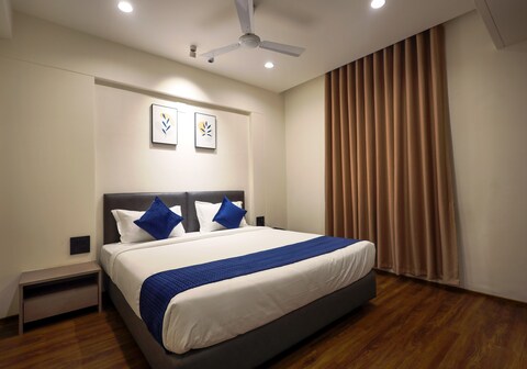 JEWEL SUITE