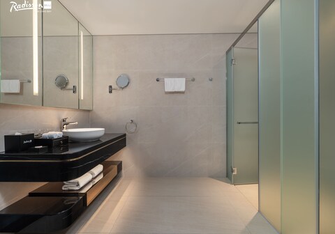 Radisson Blu Hotel, Ha Long Bay