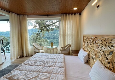 Villa Bliss Lakefront 2BHK Luxury Villa - Near Mall Road