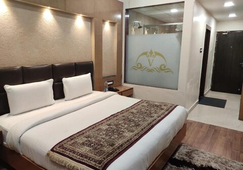 The Vishwanath International