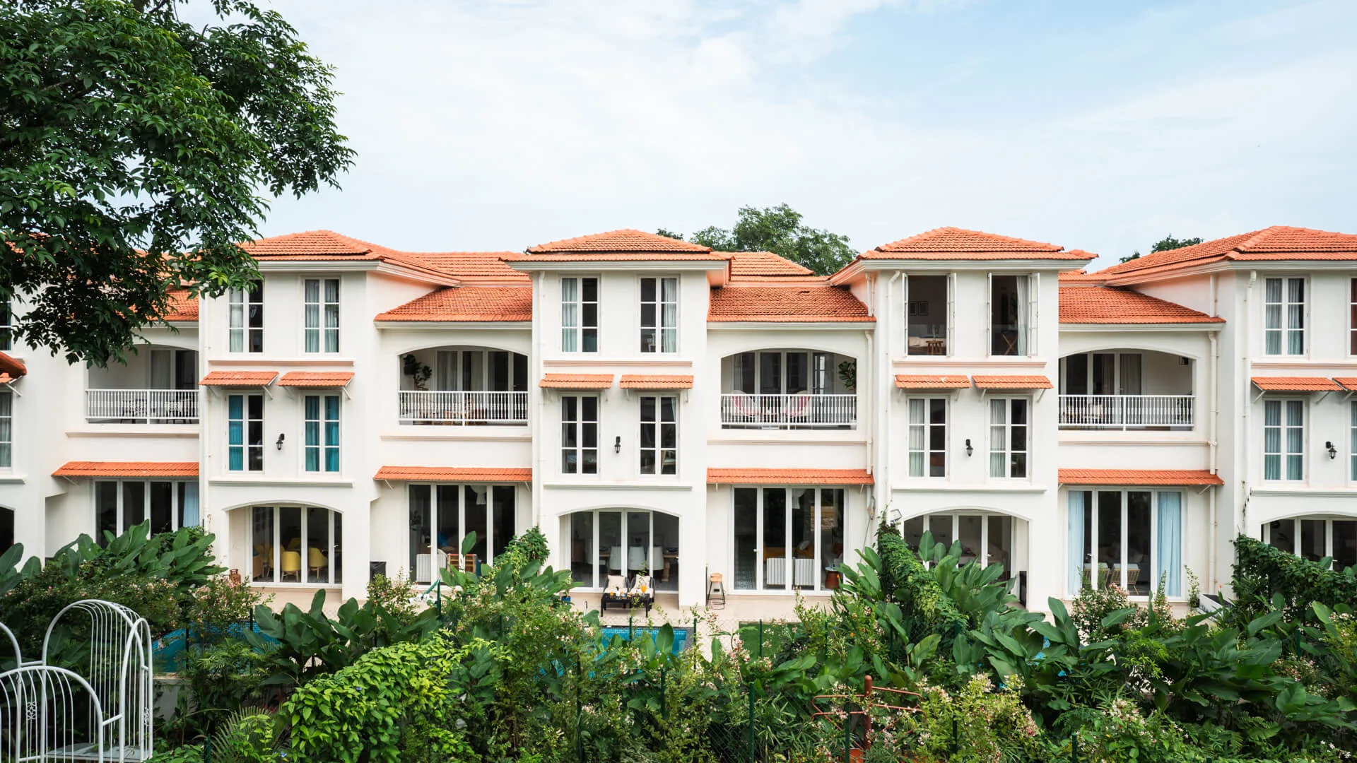 LohonoStays Moira Villa 10